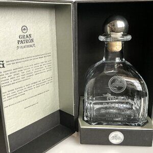 GRAN PATRON PLATINUM SILVER TEQUILA CRYSTAL GLASS BOTTLE WITH DISPLAY CASE-EMPTY